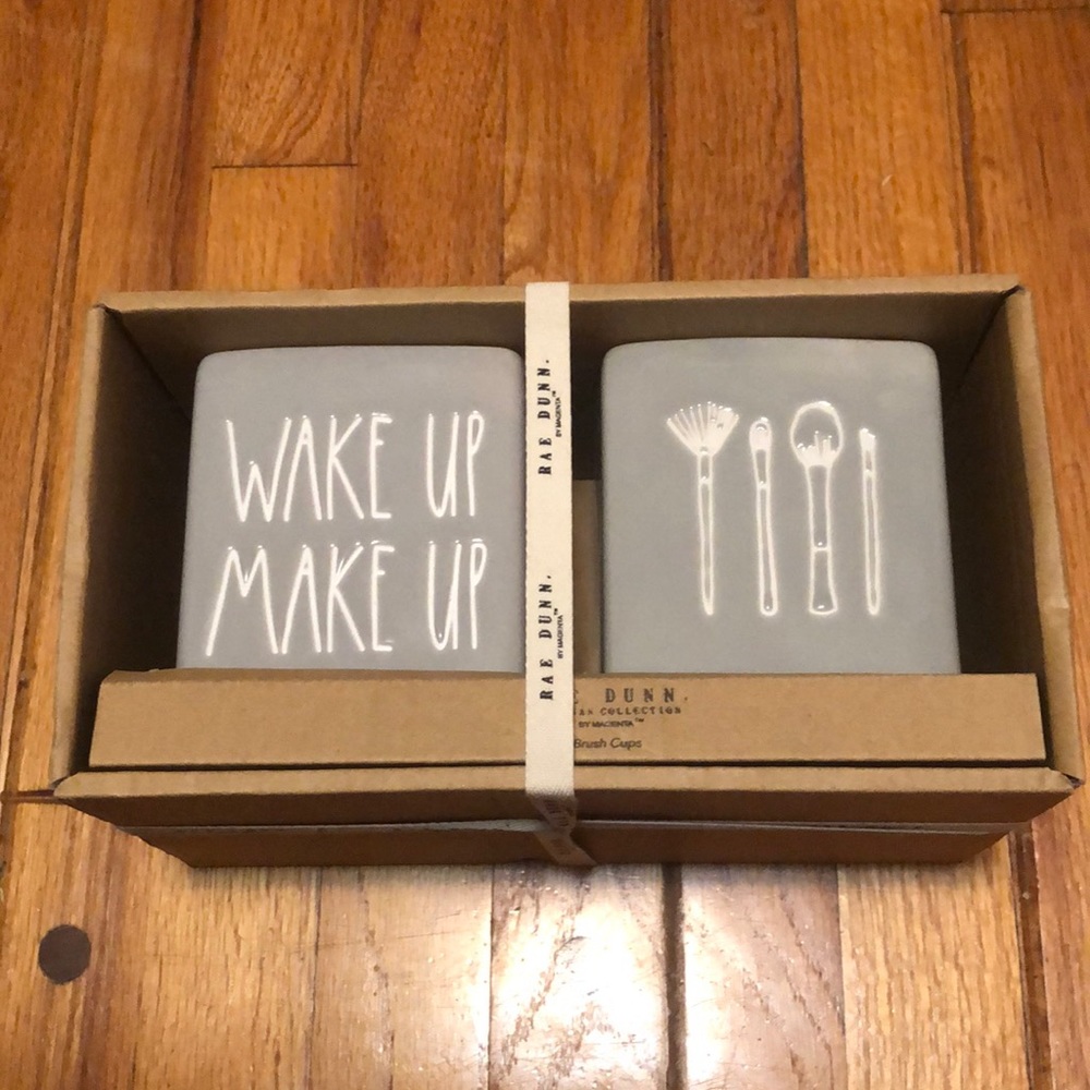 NWT Rae Dunn Grey “WAKE UP MAKE UP” Set